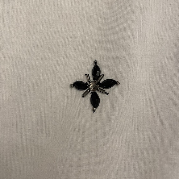 100% cotton white shirt with dramatic sleeve - Picture 4 of 9